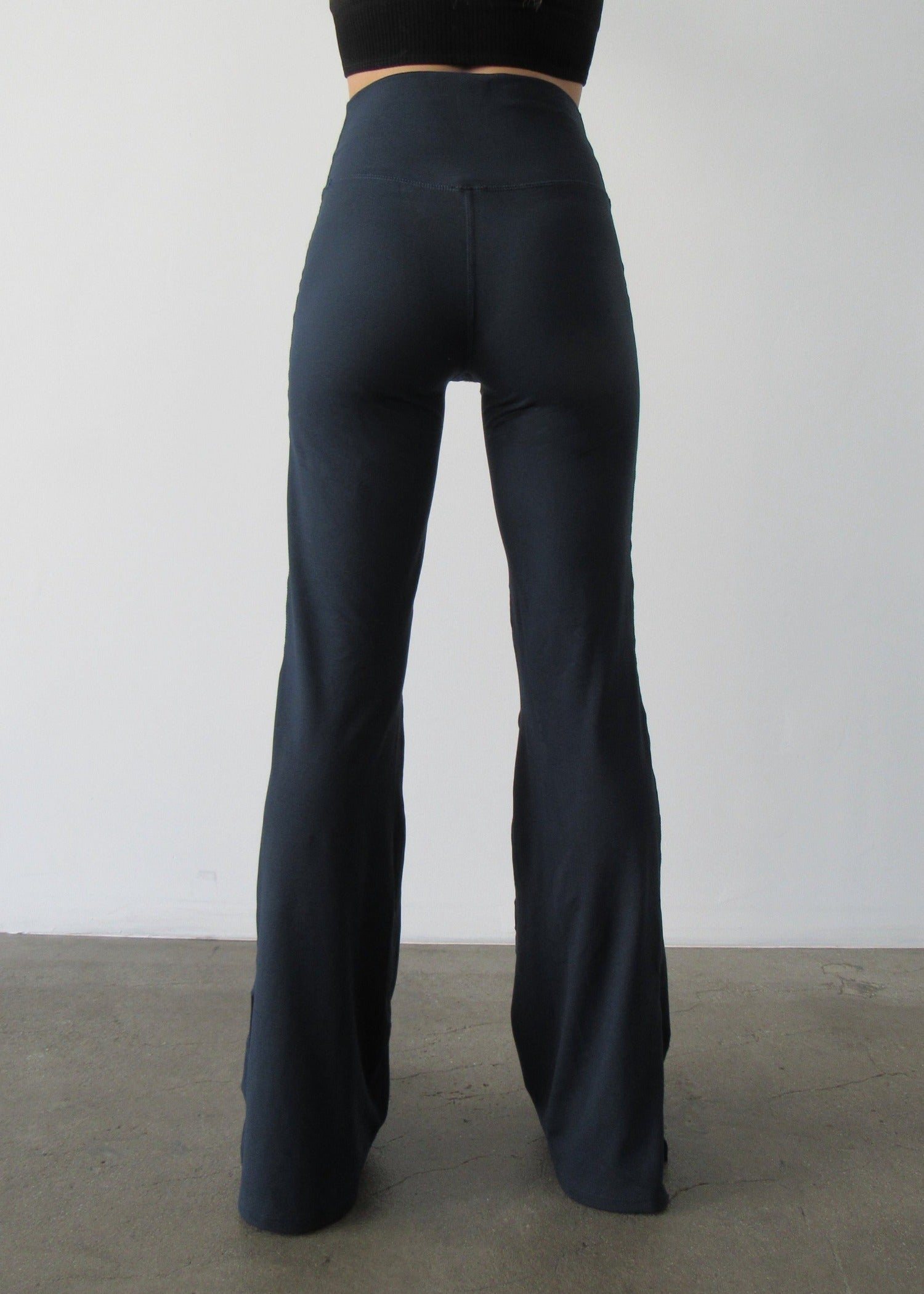 Edison Soft Flare Pant Navy