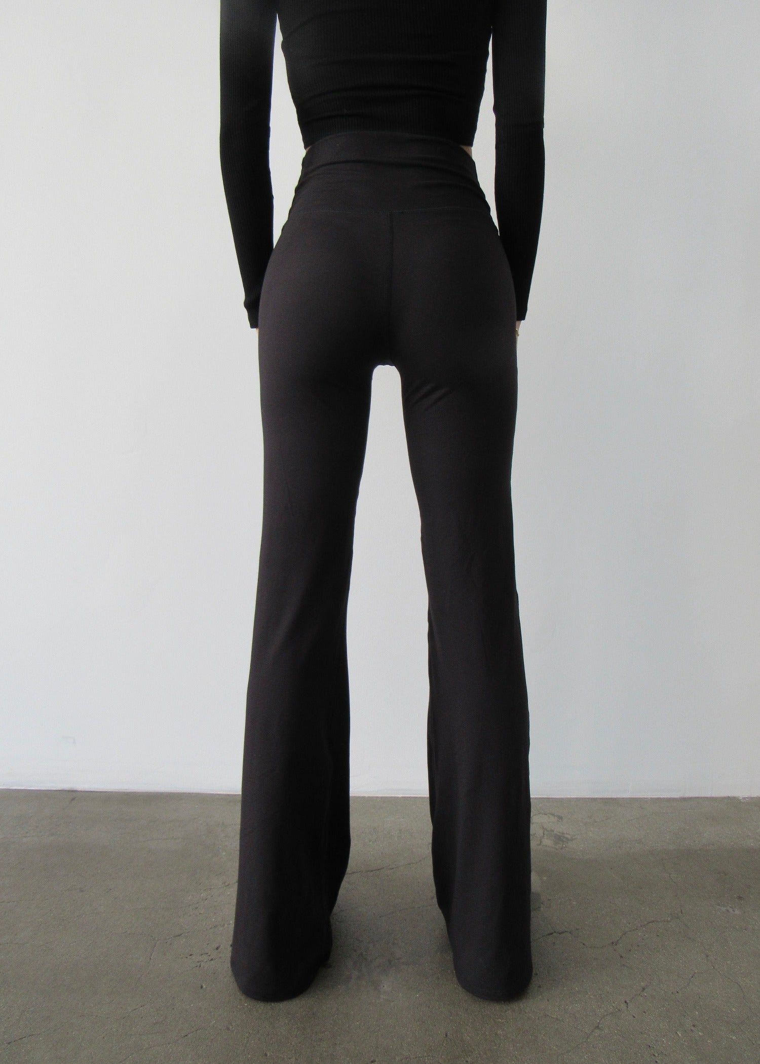 Edison Soft Flare Pant Black